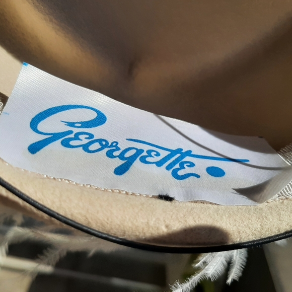 Vintage 50s Hat with Feathers! 👒🪶 - Picture 6 of 6